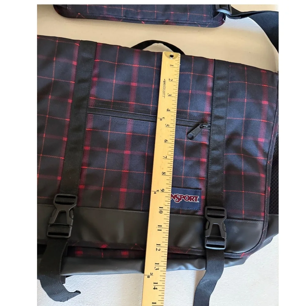 JanSport Throttle Messenger Bag Red Riff Bomber Plaid 15in Laptop Travel TZV09KU